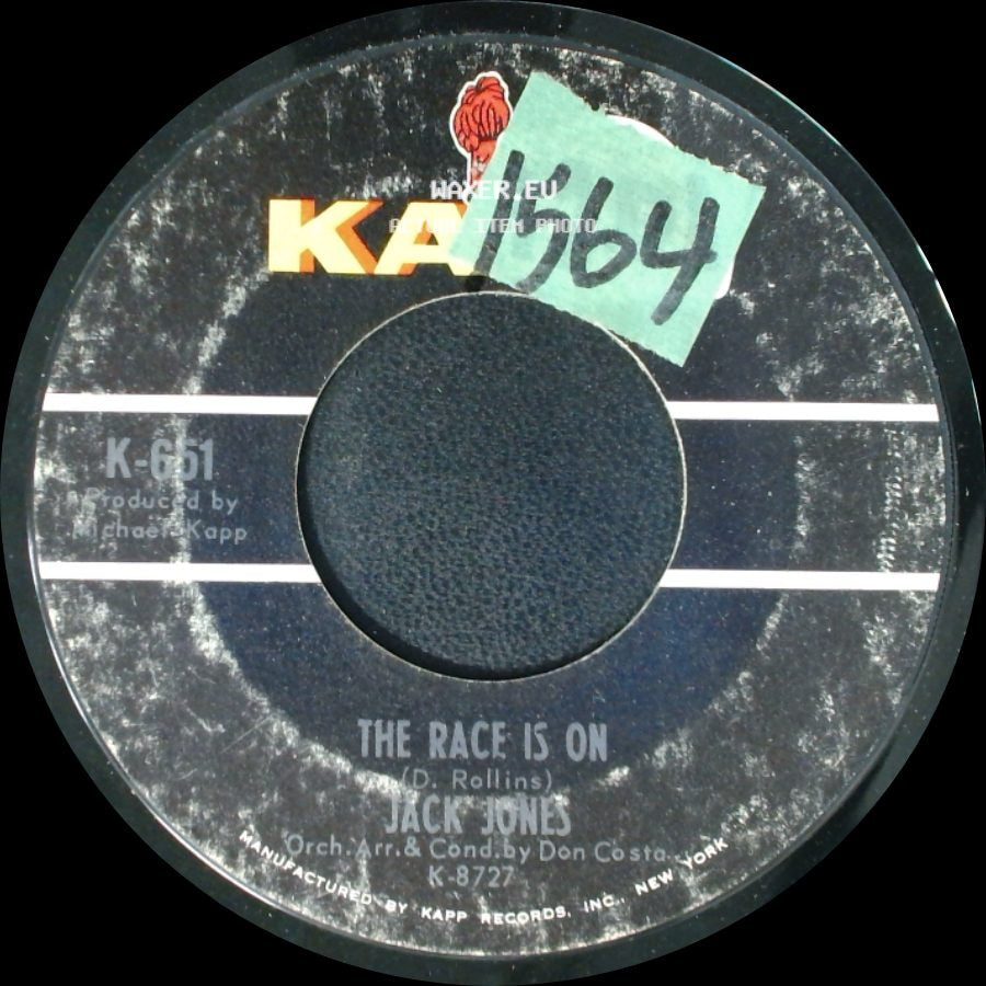 Jack Jones - I Can't Believe I'm Losing You / The Race Is On side B