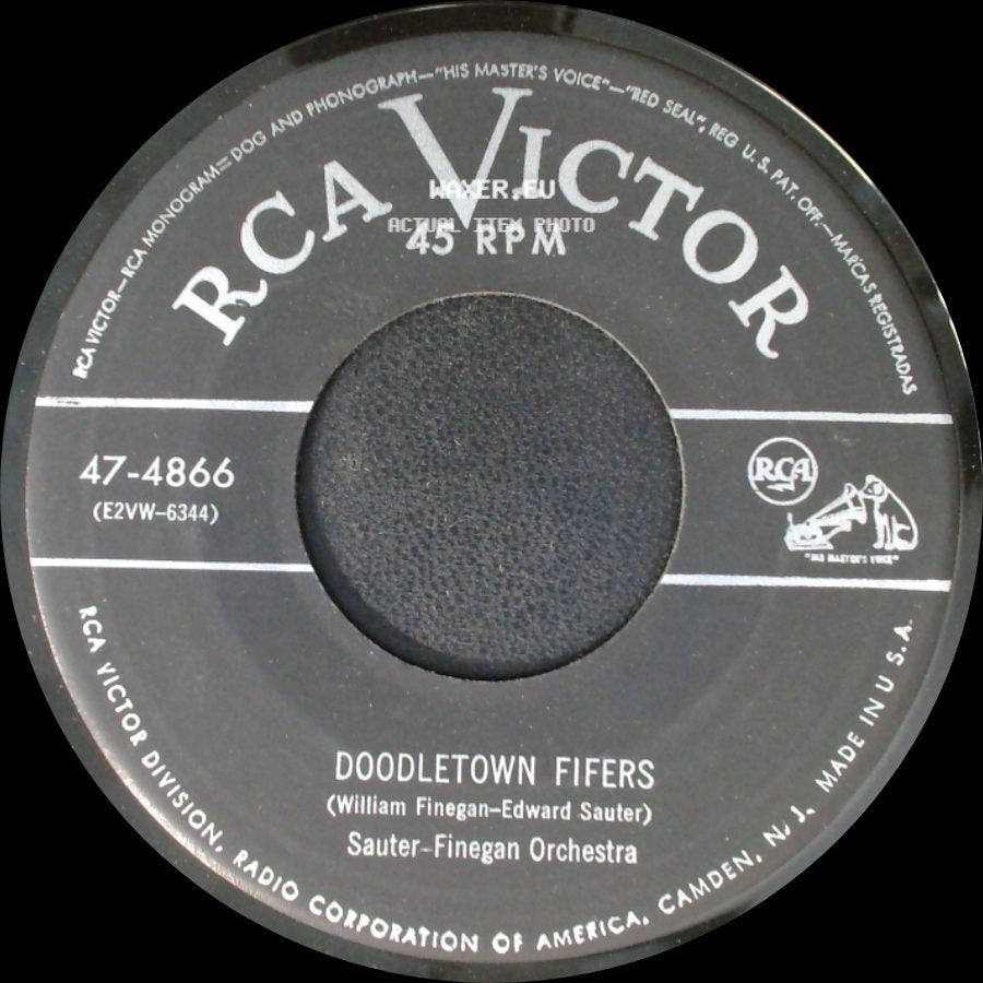 Sauter-Finegan Orchestra - Azure-Té (Paris Blues) / Doodletown Fifers side B