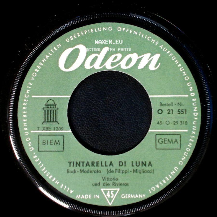 Vittorio Und Die Rivieras - Tintarella Di Luna / Non Sei Felice side A