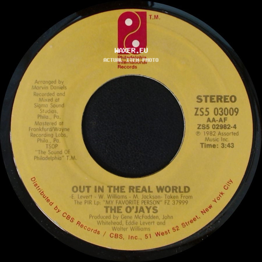The O'jays - Your Body's Here With Me (But Your Mind's On The Other Side Of Town) / Out In The Real World side B