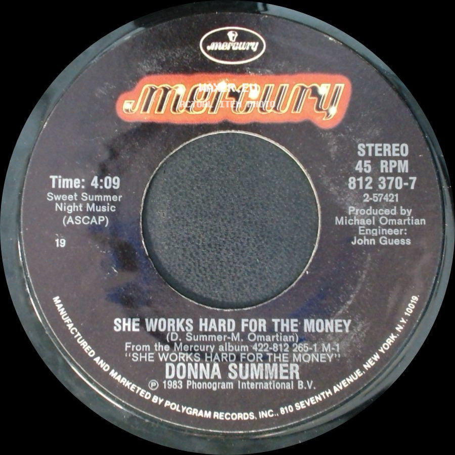 Donna Summer - I Do Believe (I Fell In Love) / She Works Hard For The Money side B