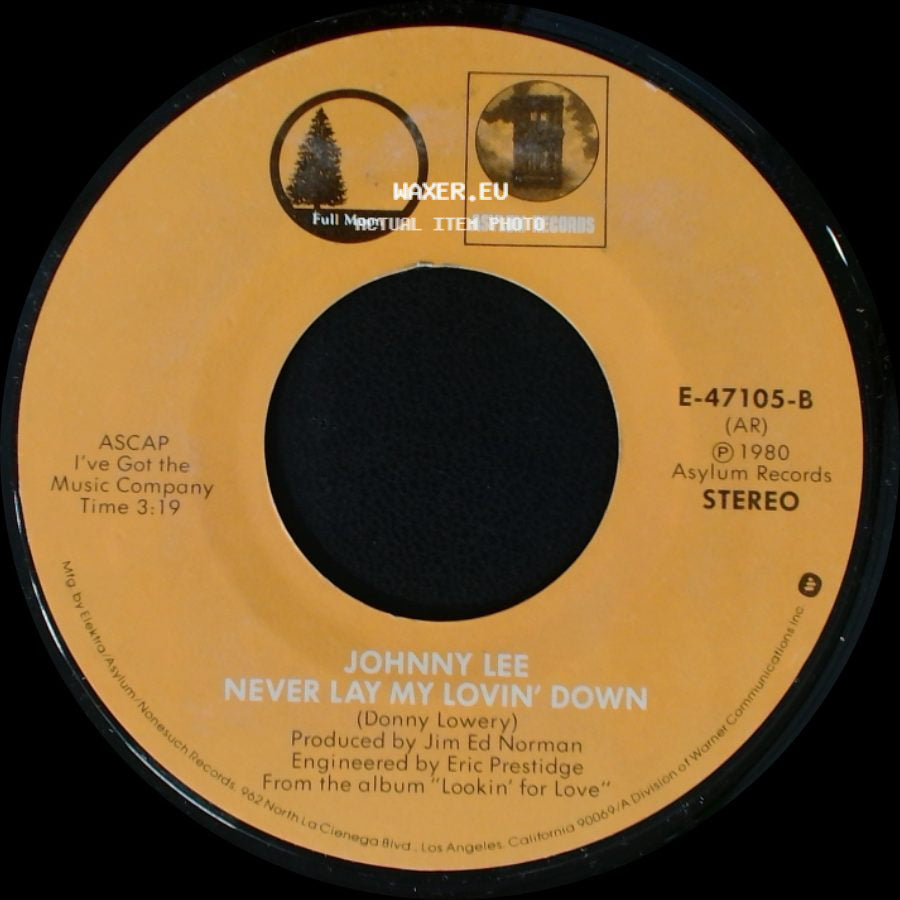 Johnny Lee - Pickin' Up Strangers / Never Lay My Lovin' Down side B