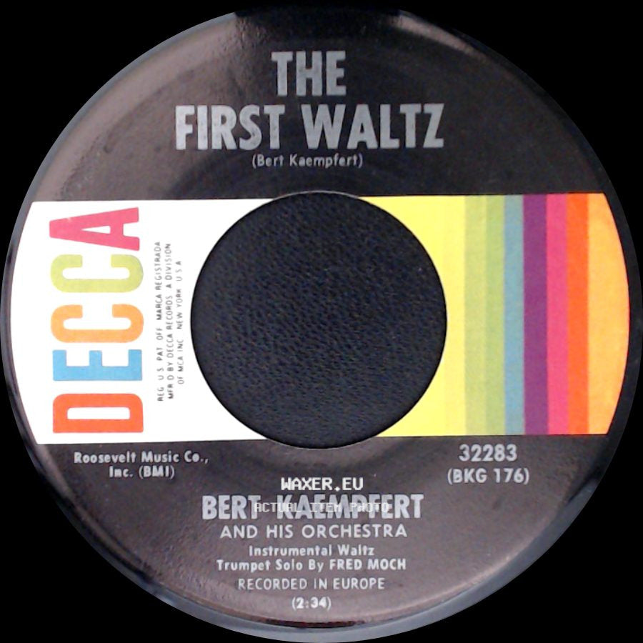 Bert Kaempfert And His Orchestra - Somebody Loves You / The First Waltz side B