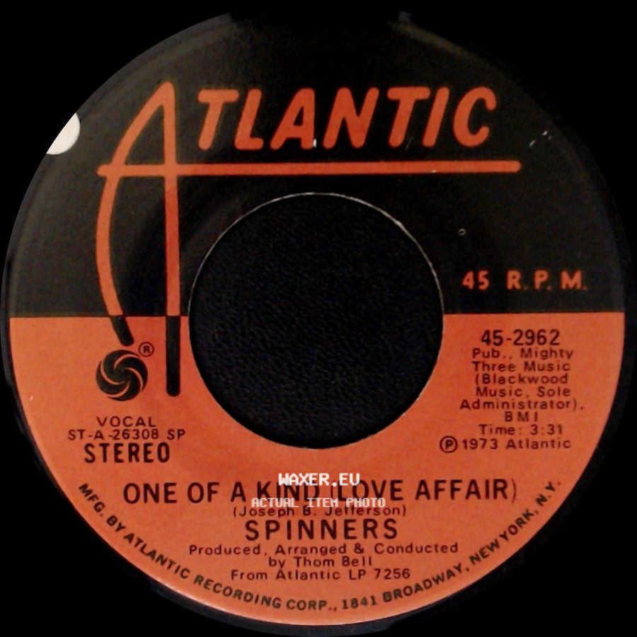 Spinners - Don't Let The Green Grass Fool You / One Of A Kind (Love Affair) side B