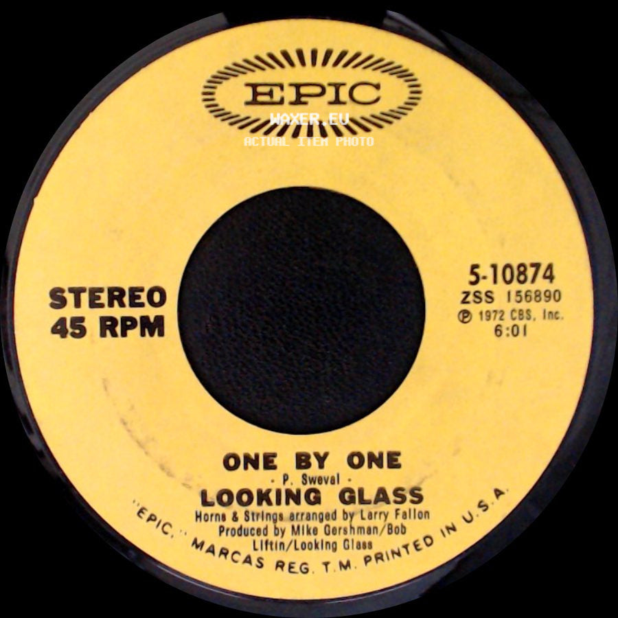 Looking Glass - One By One / Brandy (You're A Fine Girl) side A