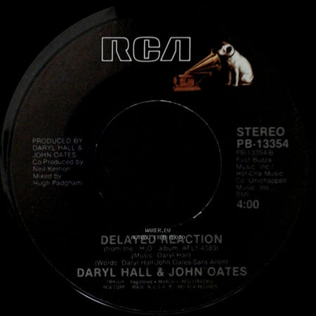 Daryl Hall & John Oates - Maneater / Delayed Reaction side B