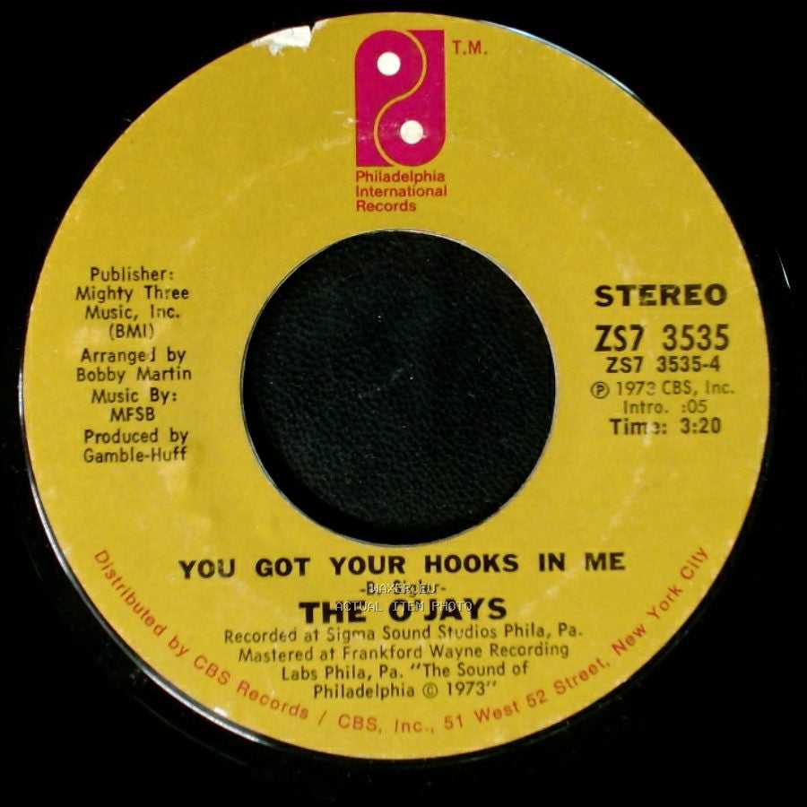 The O'jays - You Got Your Hooks In Me / Put Your Hands Together side A