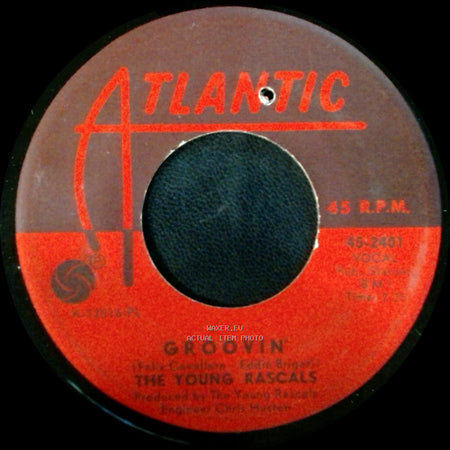 The Young Rascals - Groovin / Sueno side A