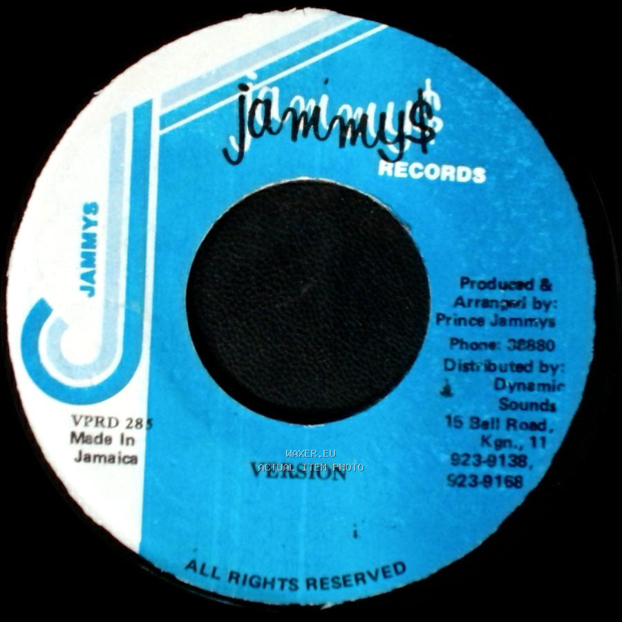 Admiral Bailey - Kill Them With It / Version side B