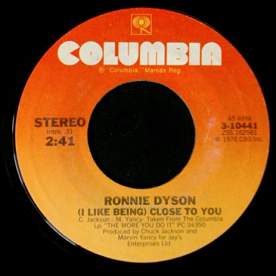 Ronnie Dyson - (I Like Being) Close To You / Lovin' Feelin' side A