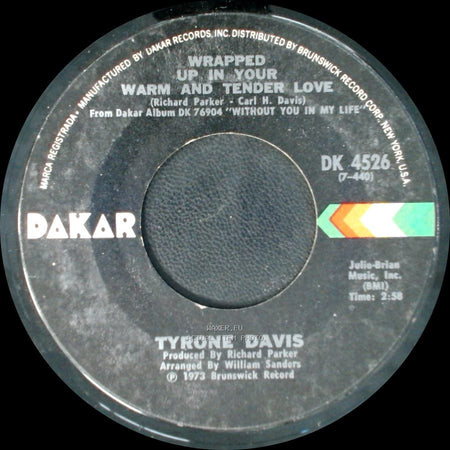 Tyrone Davis - True Love Is Hard To Find / Wrapped Up In Your Warm And Tender Love side B