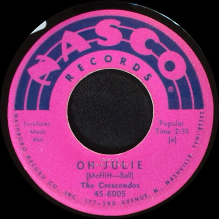 The Crescendos - Oh Julie / My Little Girl side A