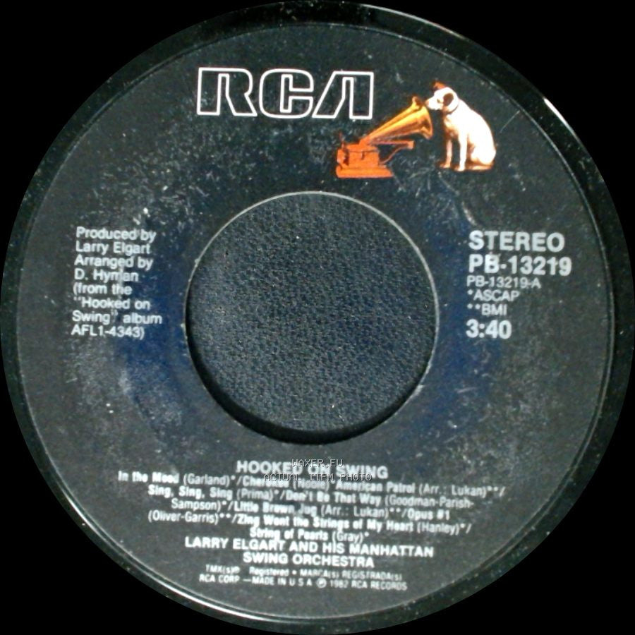 Larry Elgart And His Manhattan Swing Orchestra - Hooked On Swing / Hooked On The Big Bands side A