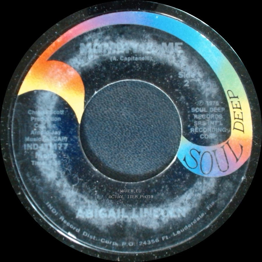 Abigail Lincoln / Abigail Lindsey - Mommy & Me / Moonin' Me side B
