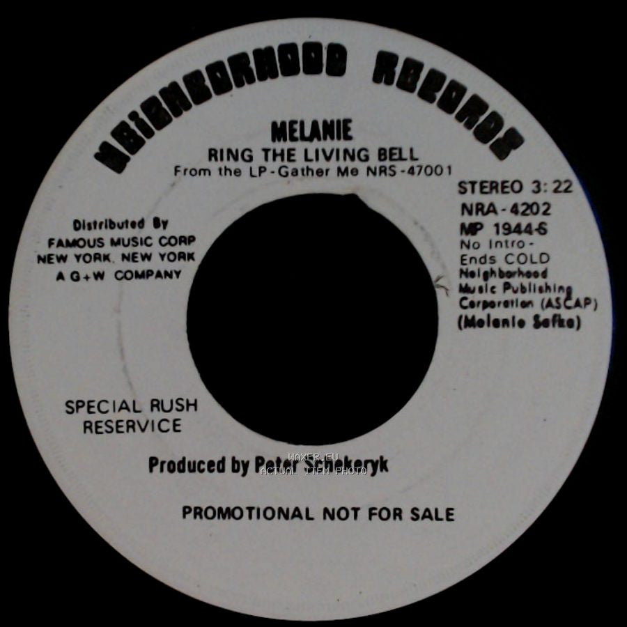Melanie - Ring The Living Bell / Brand New Key side A