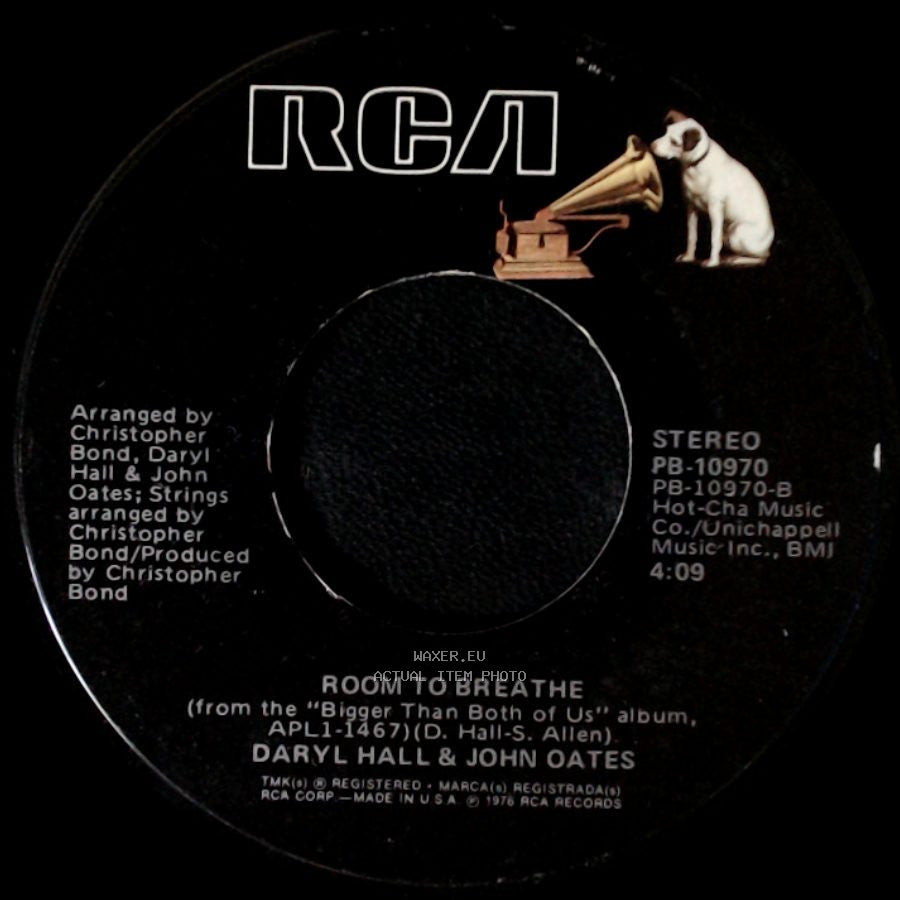 Daryl Hall & John Oates - Room To Breathe / Back Together Again side A