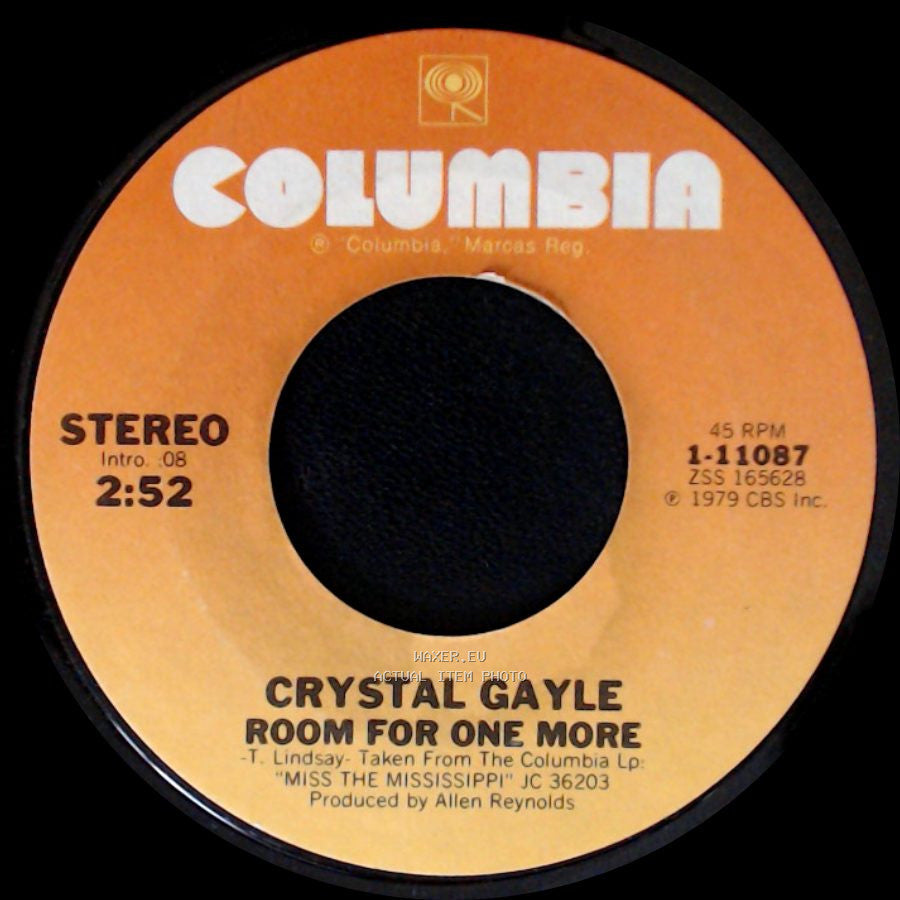 Crystal Gayle - Room For One More / Half The Way side A