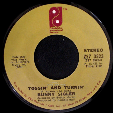 Bunny Sigler - Tossin' And Turnin' / Picture Us side A