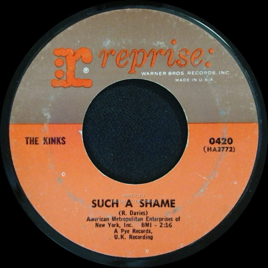 The Kinks - A Well Respected Man / Such A Shame side B