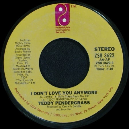 Teddy Pendergrass - Somebody Told Me / I Don't Love You Anymore side B