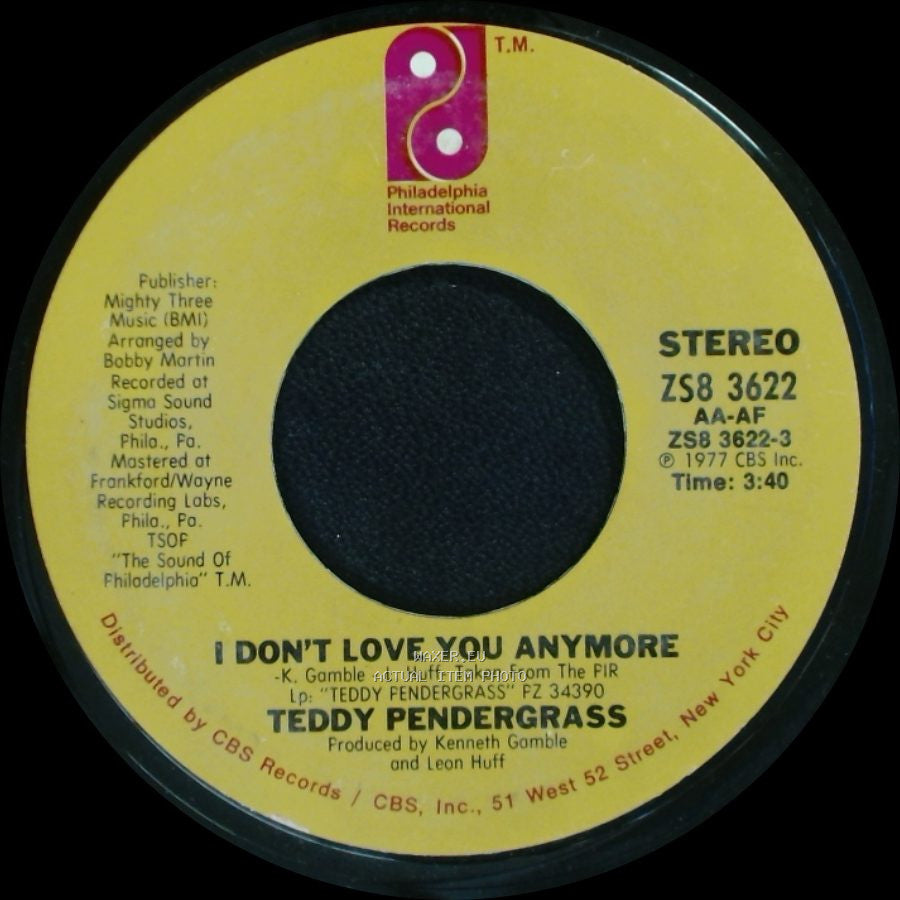 Teddy Pendergrass - Somebody Told Me / I Don't Love You Anymore side B