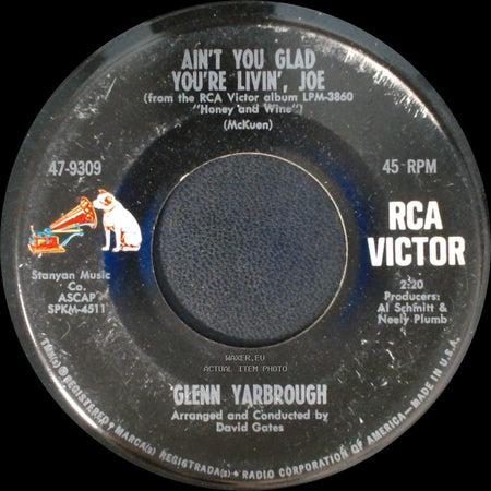 Glenn Yarbrough - Ain't You Glad You're Livin', Joe / Honey And Wine side A
