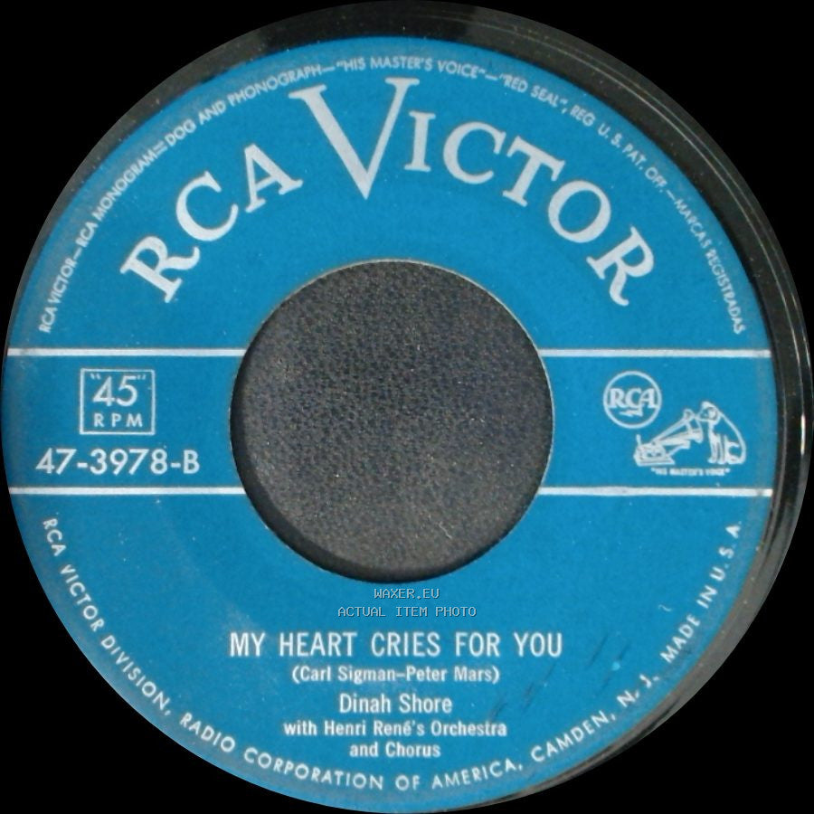 Dinah Shore - Nobody's Chasing Me / My Heart Cries For You side B