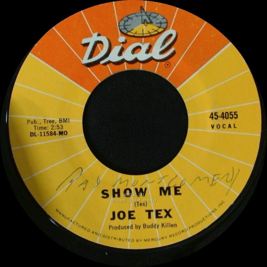 Joe Tex - A Woman Sees A Hard Time (When Her Man Is Gone) / Show Me side B
