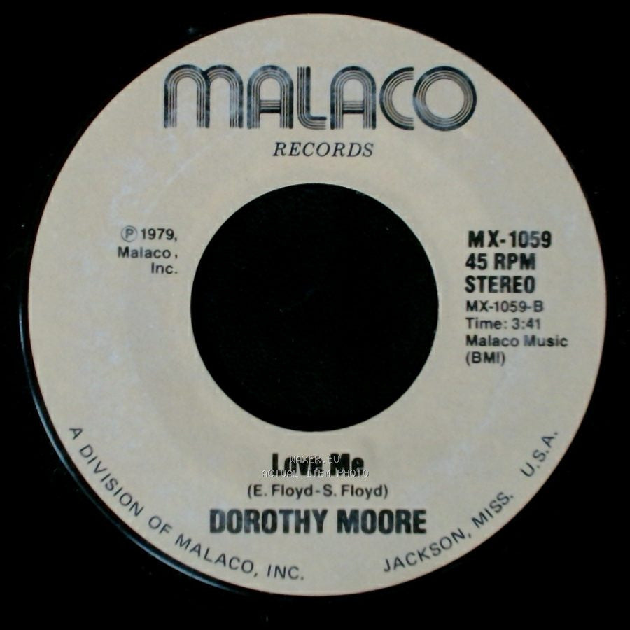 Dorothy Moore - Love Me / Once Or Twice side A