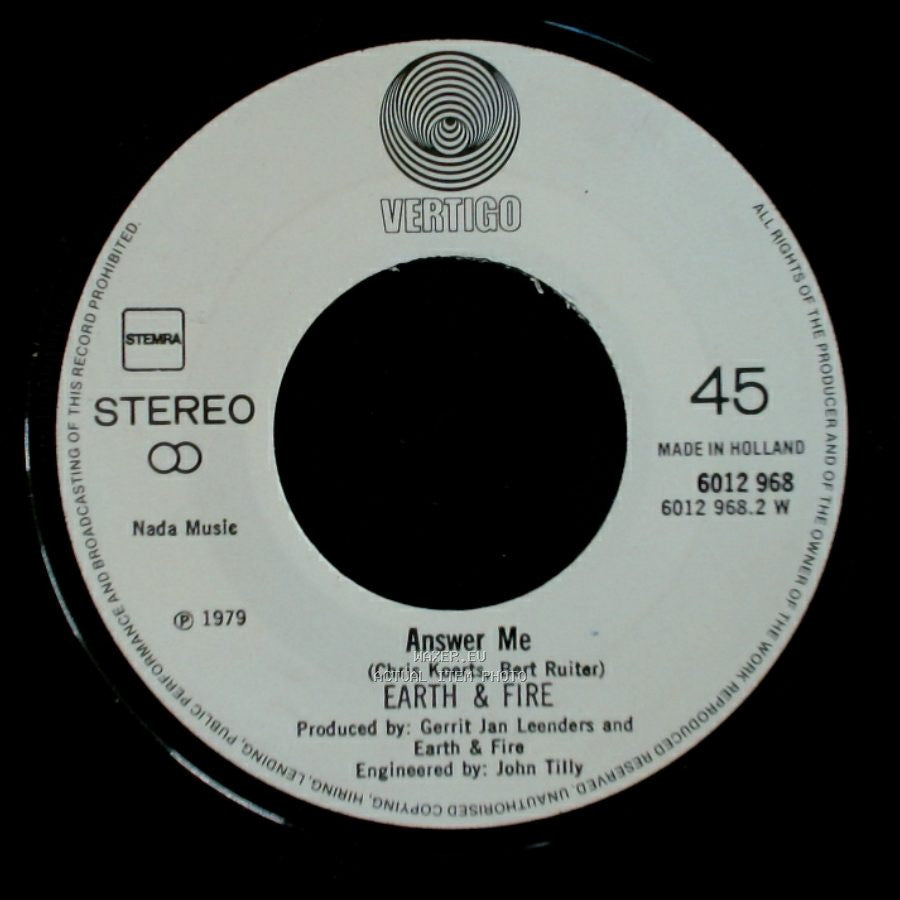 Earth & Fire - Weekend / Answer Me side B
