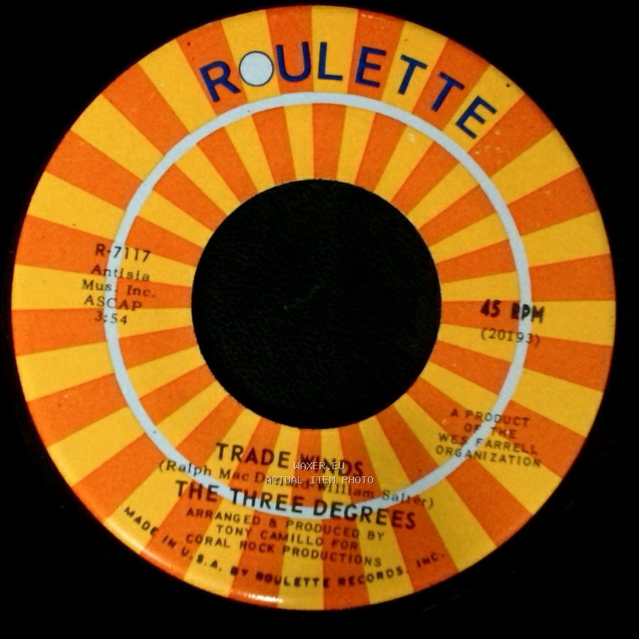 The Three Degrees - I Turn To You / Trade Winds side A