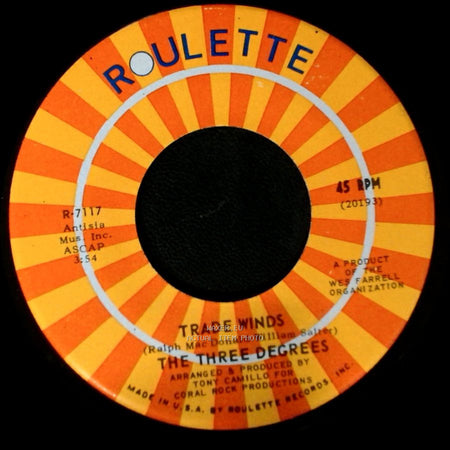 The Three Degrees - I Turn To You / Trade Winds side A