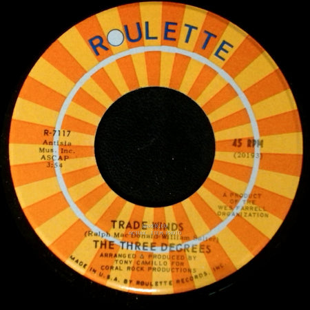 The Three Degrees - I Turn To You / Trade Winds side A