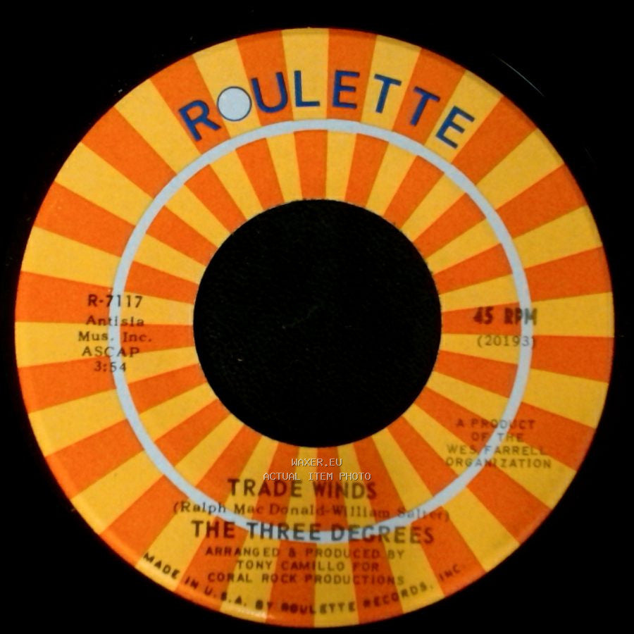 The Three Degrees - I Turn To You / Trade Winds side A