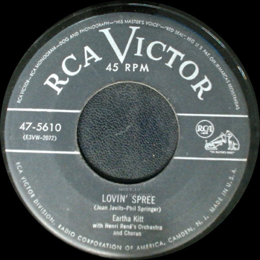 Eartha Kitt - Somebody Bad Stole De Wedding Bell / Lovin' Spree side B