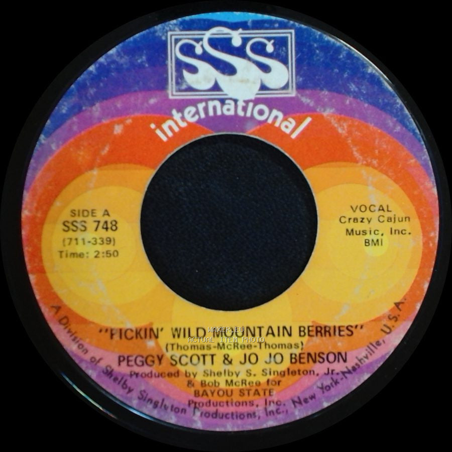 Peggy Scott & Jo Jo Benson - Pickin' Wild Mountain Berries / Pure Love And Pleasure side A