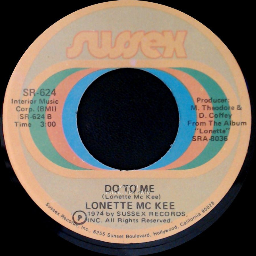 Lonette Mc Kee - Do To Me / Save It (Don't Give It Away) side A