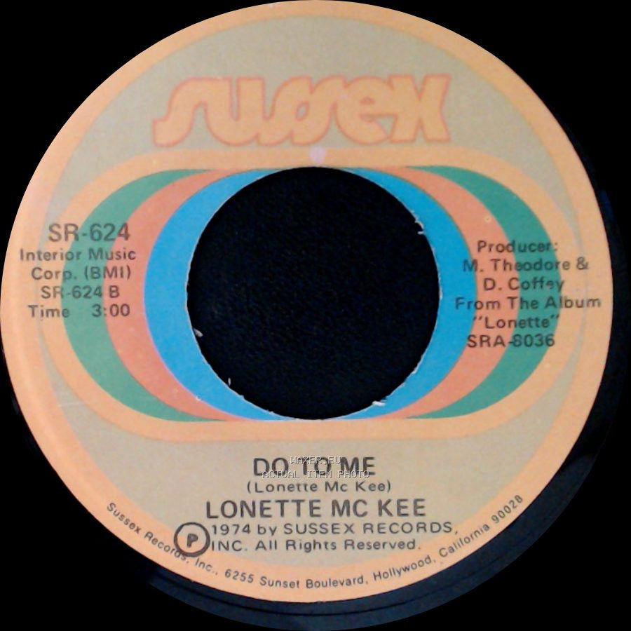 Lonette Mc Kee - Do To Me / Save It (Don't Give It Away) side A