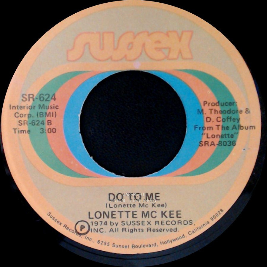 Lonette Mc Kee - Do To Me / Save It (Don't Give It Away) side A