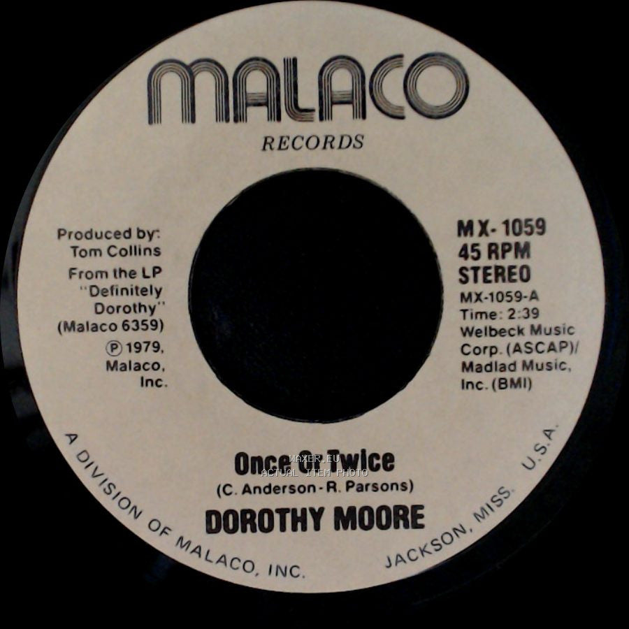 Dorothy Moore - Love Me / Once Or Twice side A