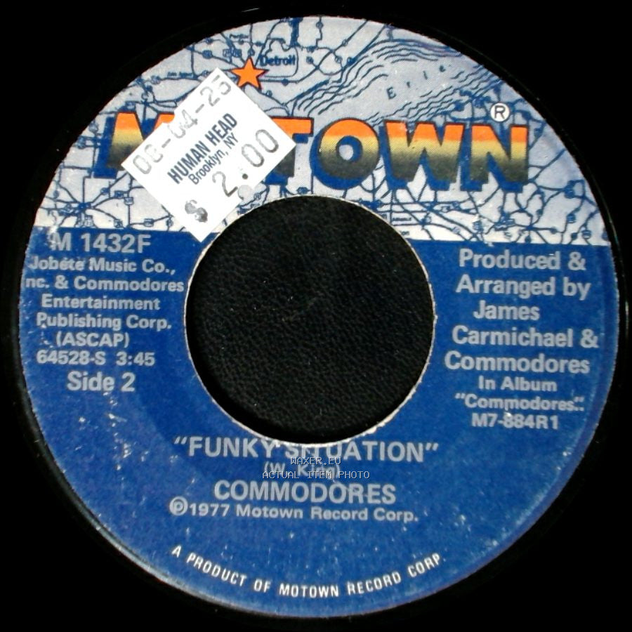 Commodores - Too Hot Ta Trot / Funky Situation side B