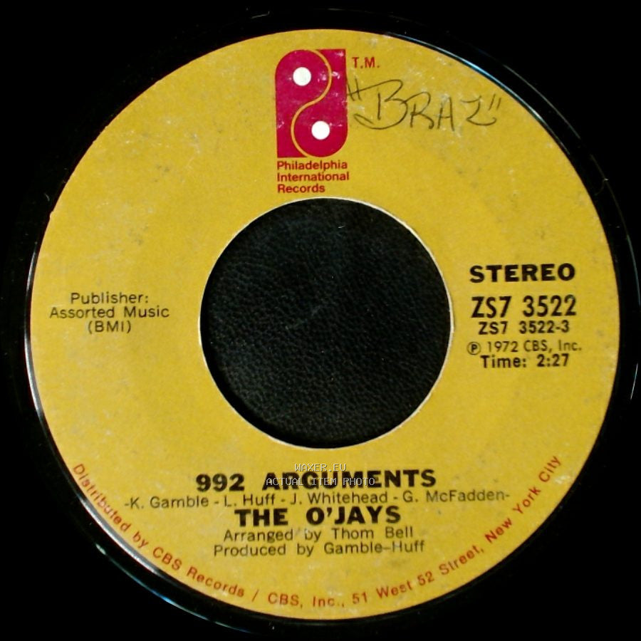 The O'jays - Listen To The Clock On The Wall / 992 Arguments side B