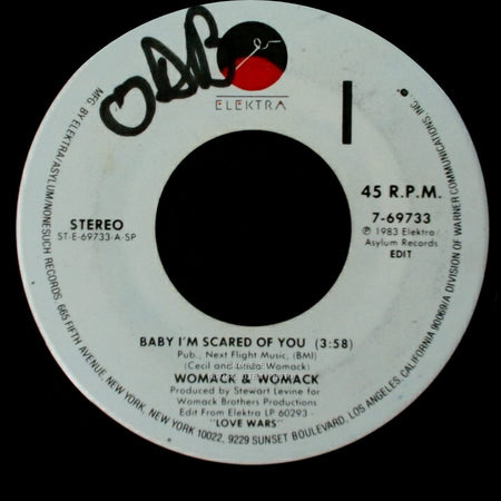 Womack & Womack - Baby I'm Scared Of You / A.P.B. side A