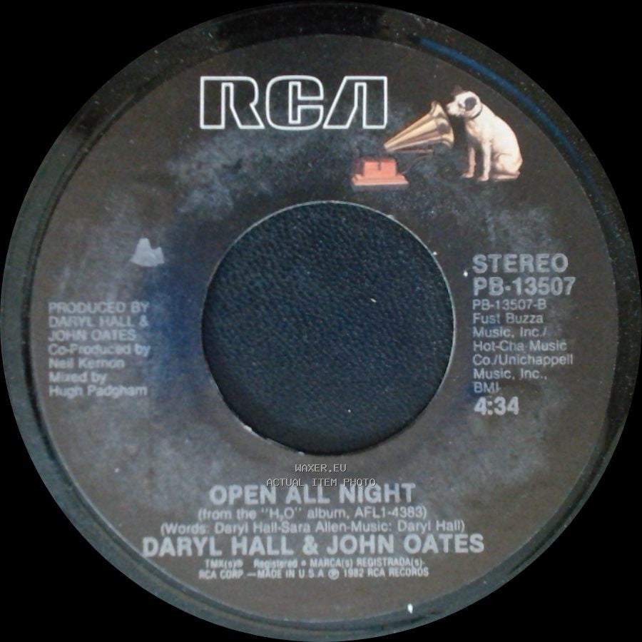Daryl Hall & John Oates - Open All Night / Family Man side A