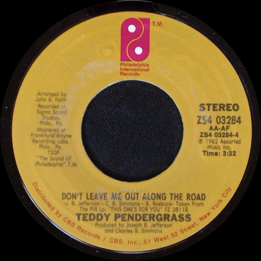 Teddy Pendergrass - Don't Leave Me Out Along The Road / I Can't Win For Losing side A