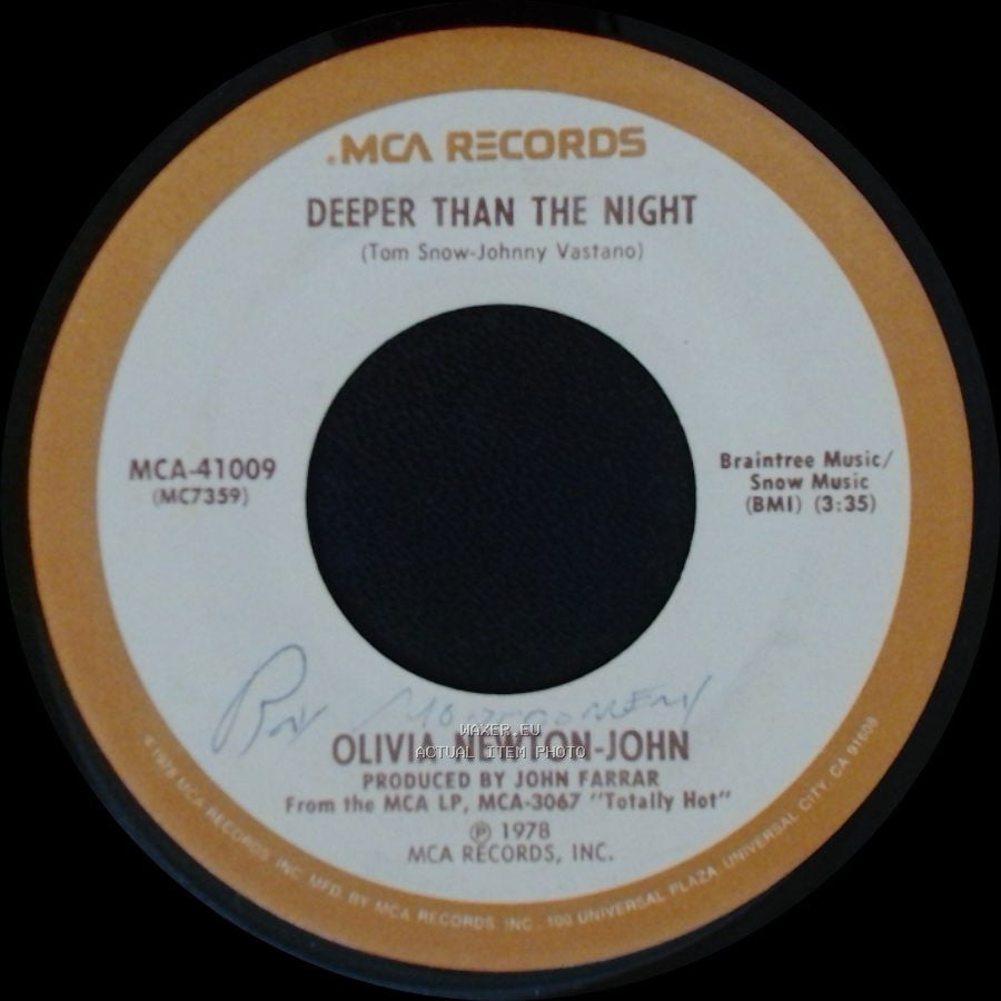 Olivia Newton-John - Please Don't Keep Me Waiting / Deeper Than The Night side B