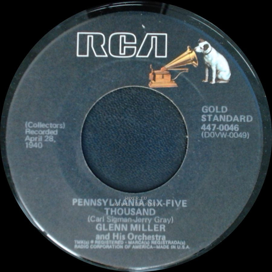Glenn Miller And His Orchestra - Moonlight Cocktail / Pennsylvania Six-Five Thousand side B
