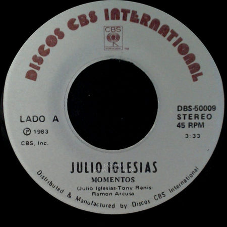 Julio Iglesias - Momentos / Las Cosas Que Tiene La Vida side A