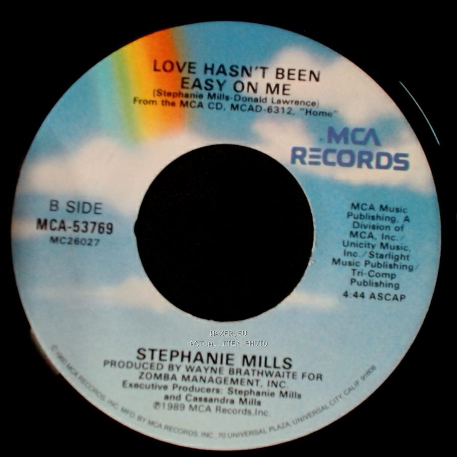 Stephanie Mills - Comfort Of A Man / Love Hasn't Been Easy On Me side B