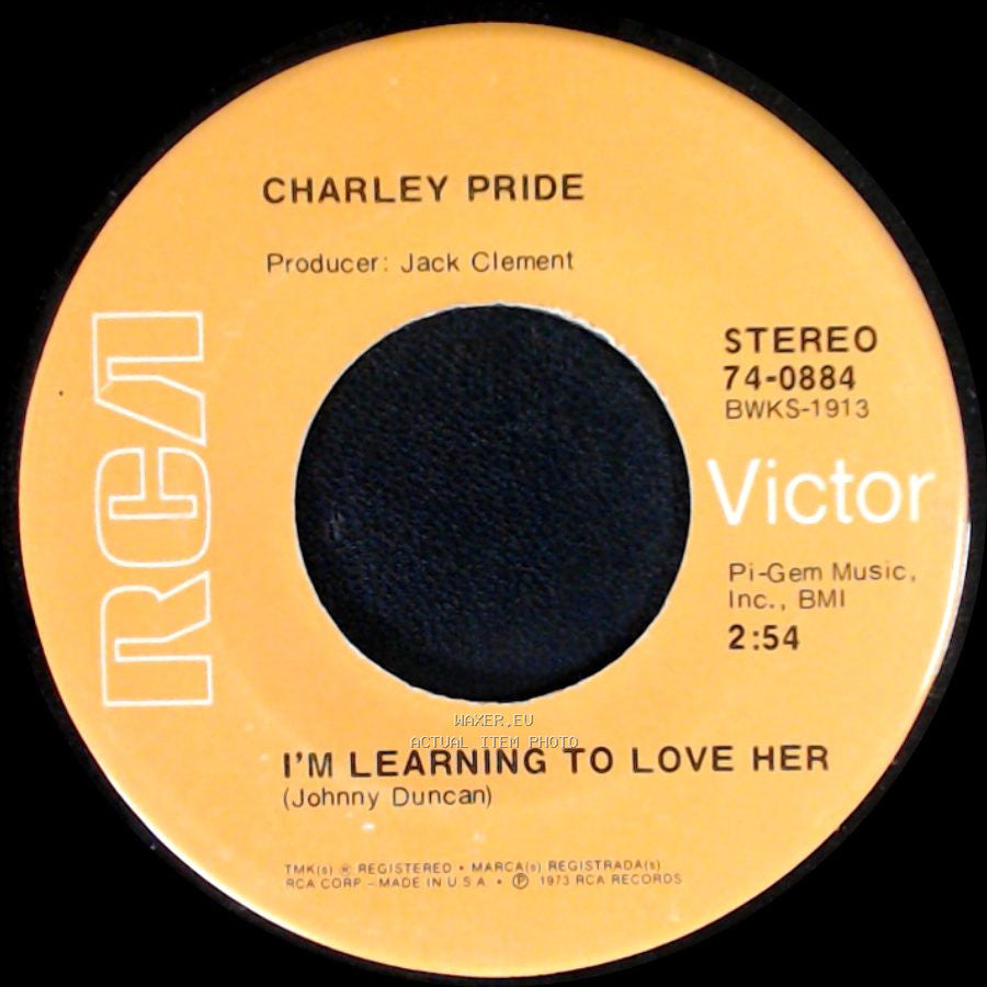 Charley Pride - I'm Learning To Love Her / A Shoulder To Cry On side A
